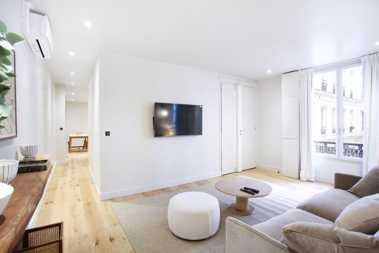 Residence In The Center Of Paris By Studio Prestige Екстер'єр фото