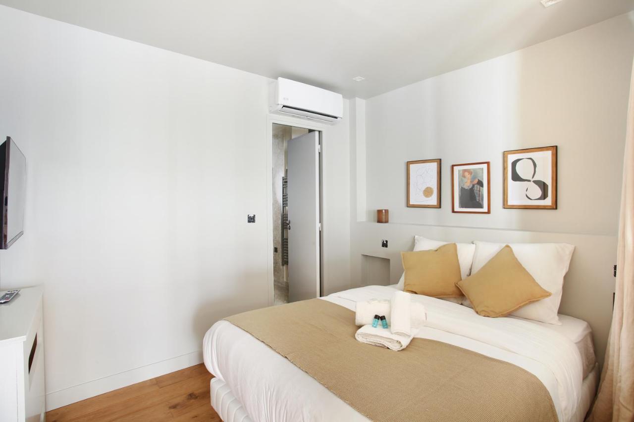 Residence In The Center Of Paris By Studio Prestige Екстер'єр фото