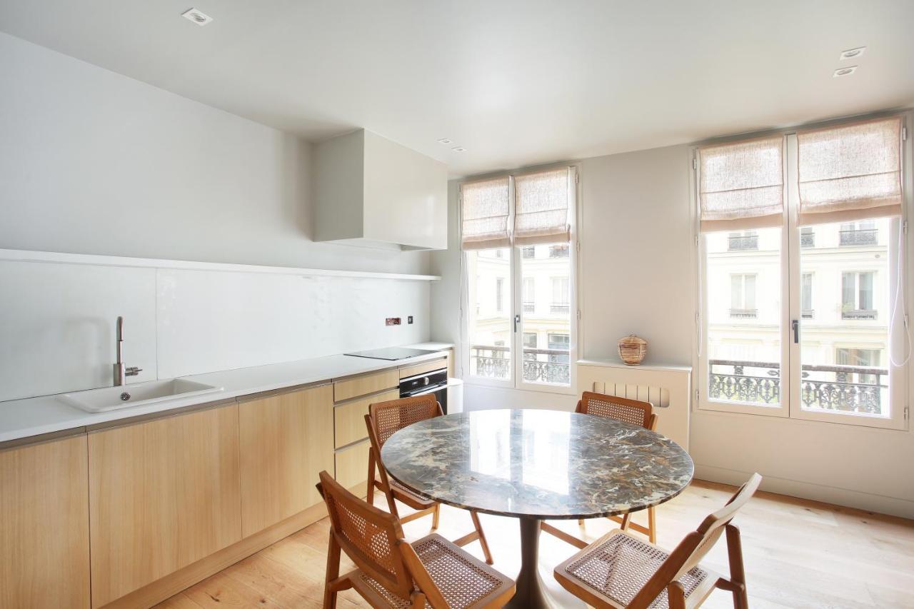 Residence In The Center Of Paris By Studio Prestige Екстер'єр фото