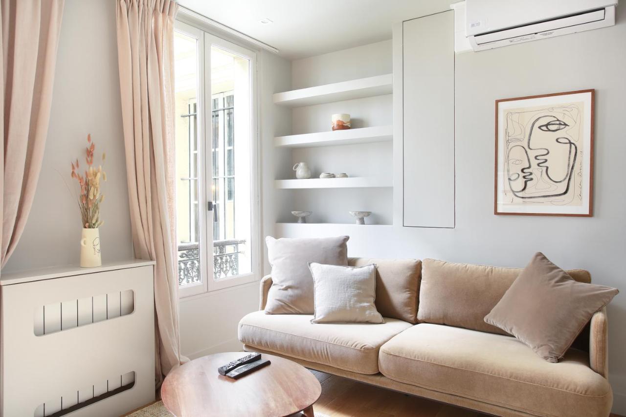 Residence In The Center Of Paris By Studio Prestige Екстер'єр фото