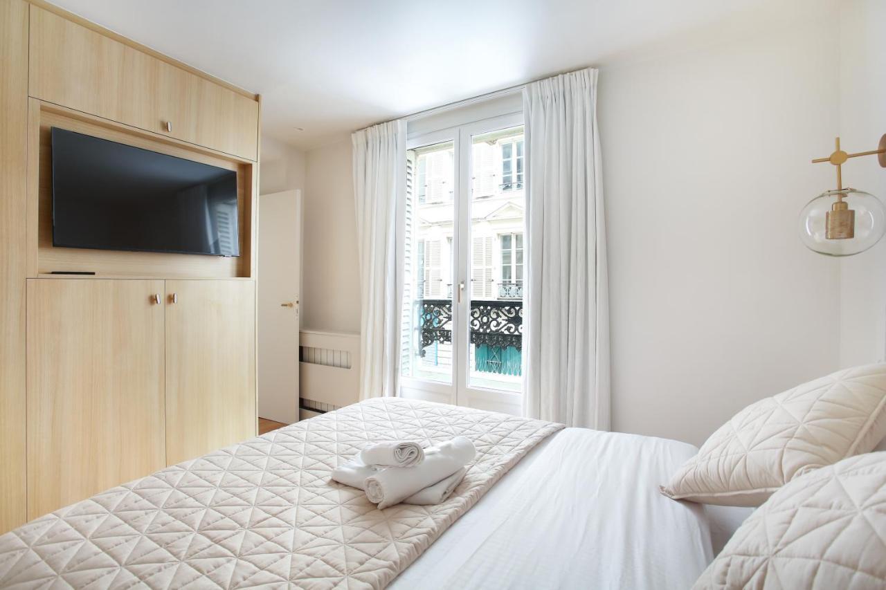 Residence In The Center Of Paris By Studio Prestige Екстер'єр фото