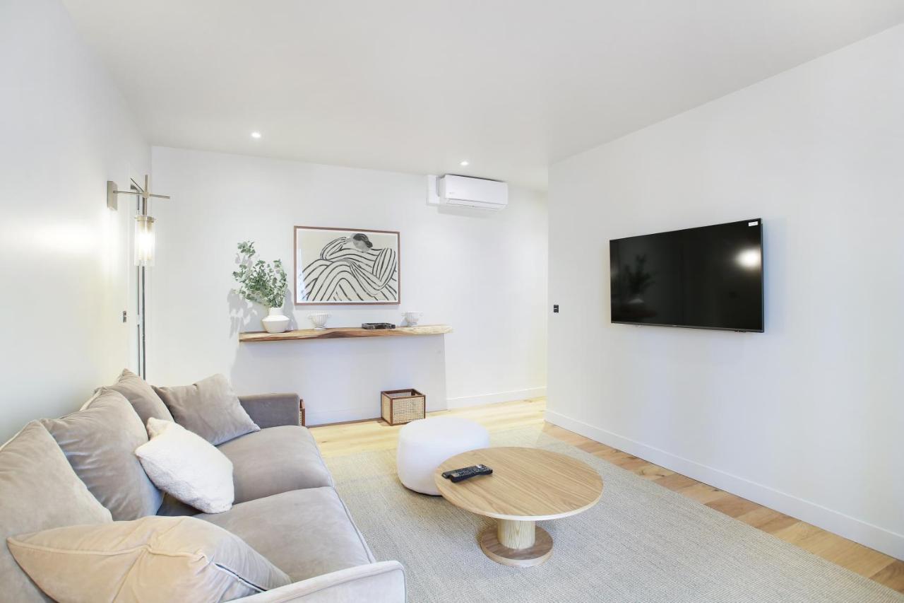 Residence In The Center Of Paris By Studio Prestige Екстер'єр фото