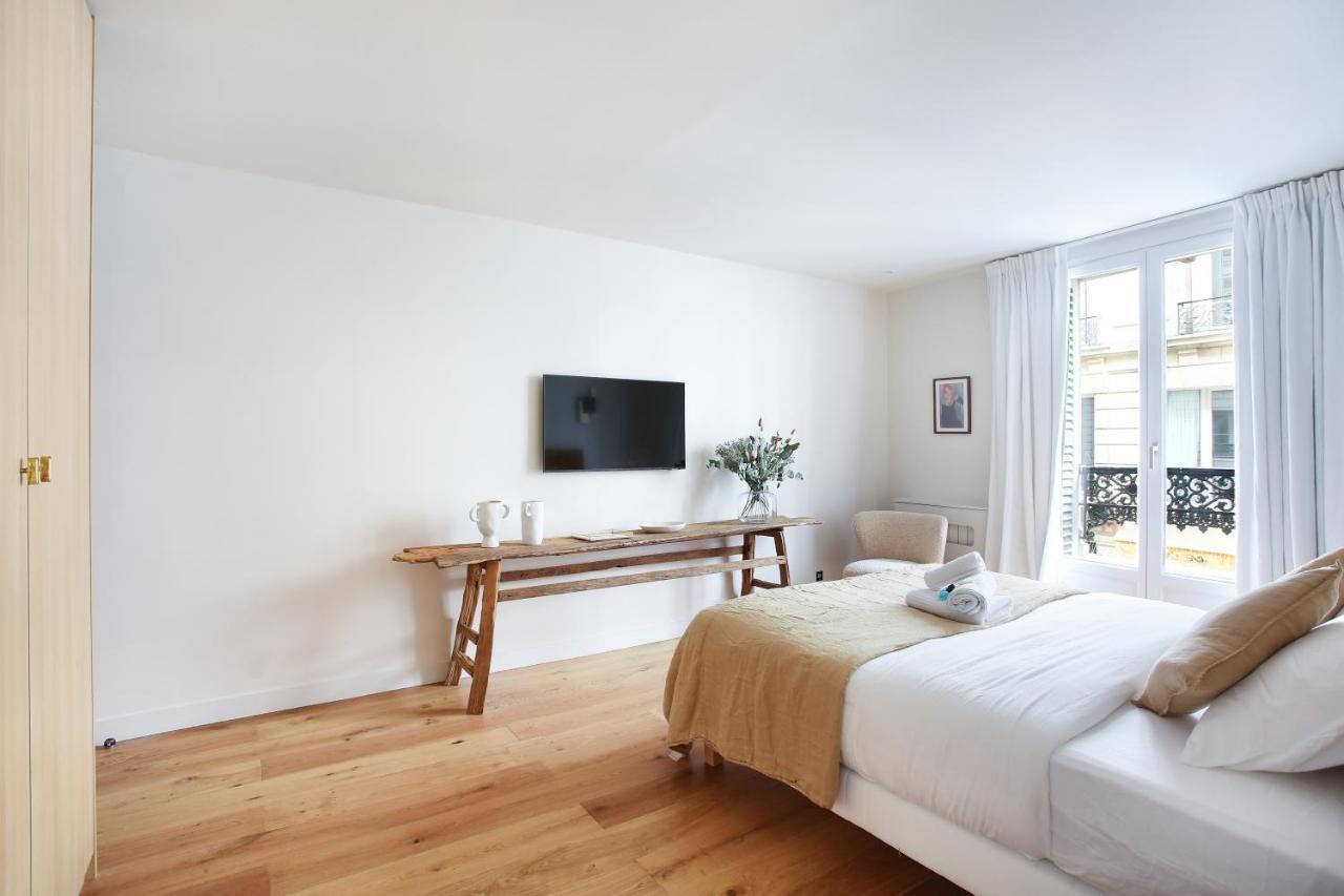 Residence In The Center Of Paris By Studio Prestige Екстер'єр фото